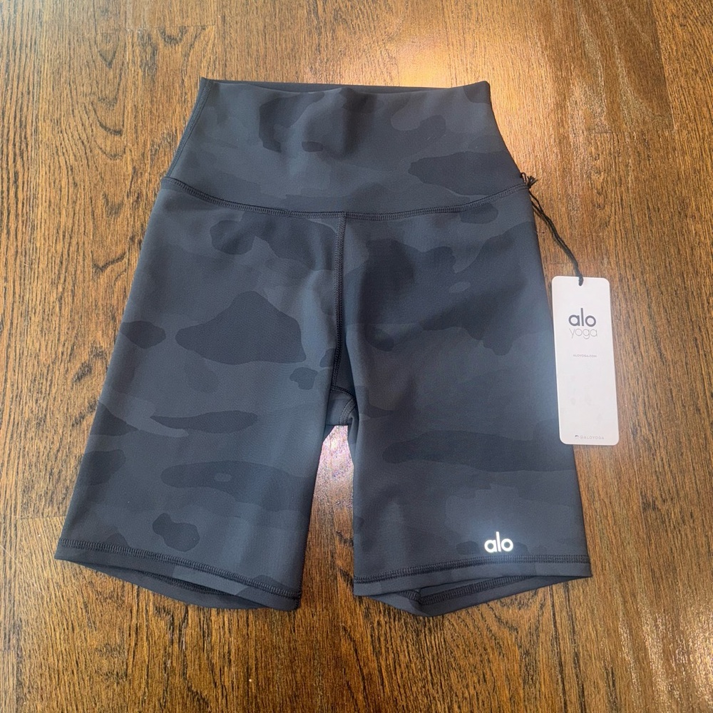 Alo Yoga Camo Bike Shorts